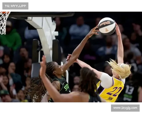 洛杉矶火花客场逆转西雅图风暴豪取胜利全场比赛精彩纷呈